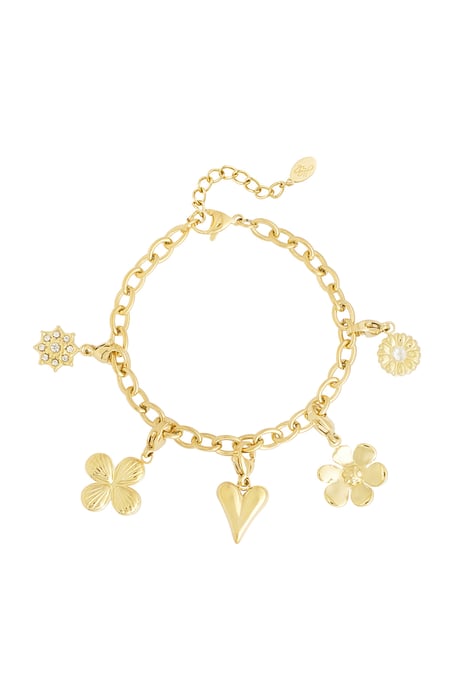 bracelet with heart-shaped charms 2