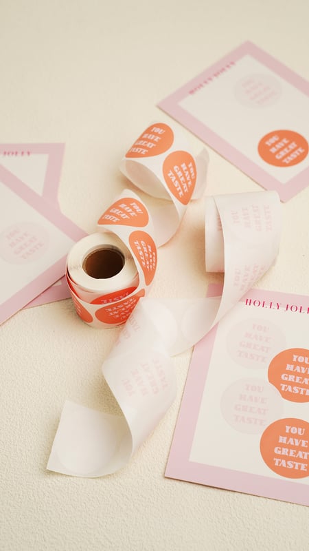 Çok zevkli çıkartmalarınız var