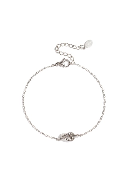 Düğümlü cazibeli basit bileklik 2