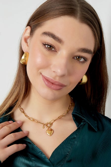 Link chain heart charm and round clasp - Silver Color color