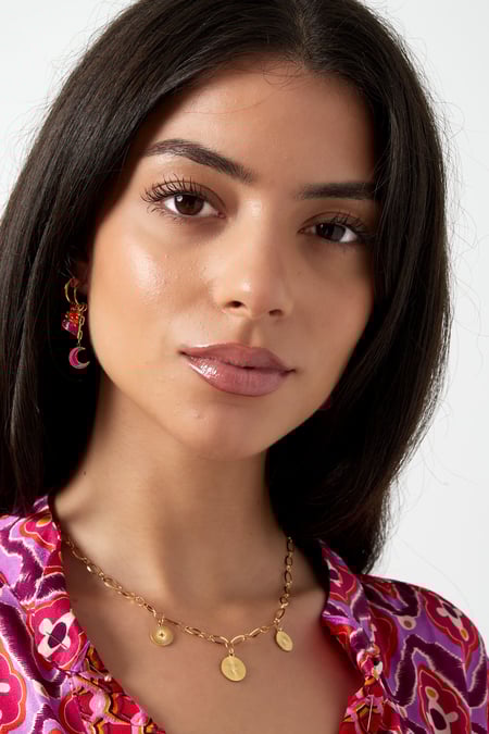 necklace three coins