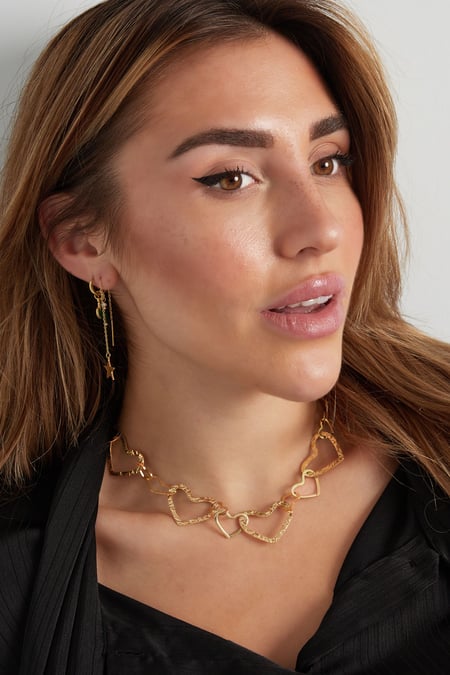 necklace connected hearts