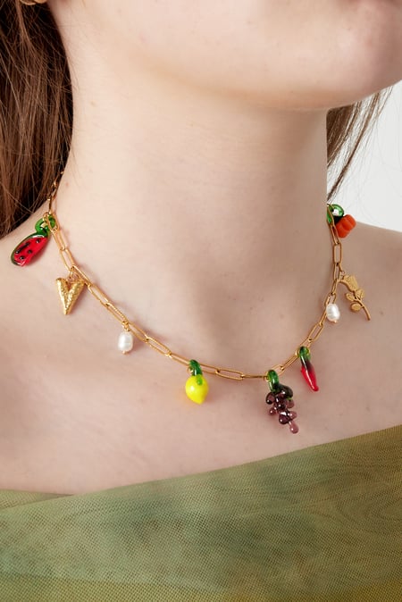 Collana con ciondoli vegetali