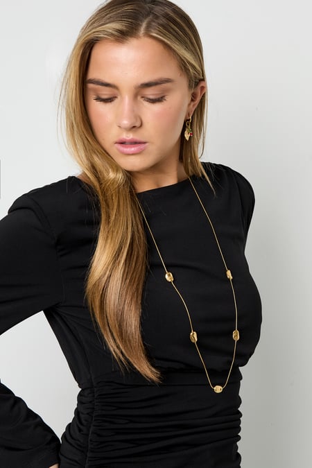 Collana lunga a maglie lisce