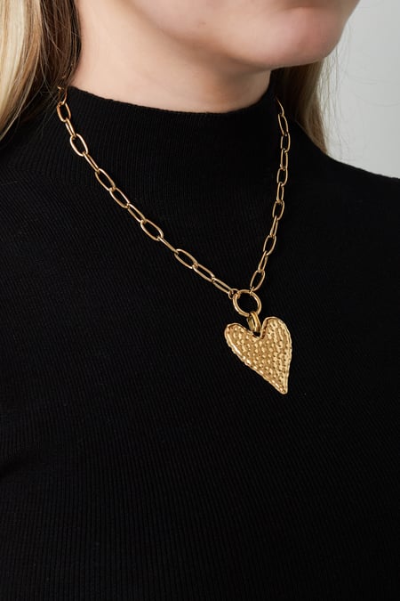 Collier long en forme de cœur épais