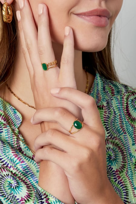 robust open ring with stone