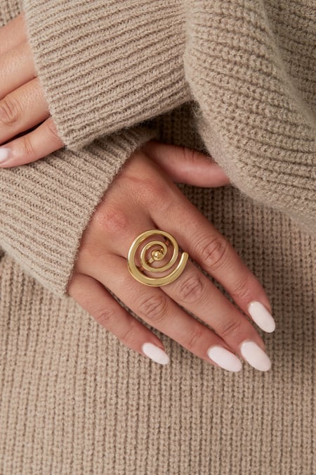 swirly pearl ring