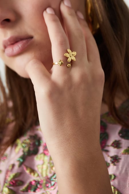 çiçekli zevk yüzüğü