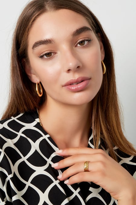 earrings basic oval