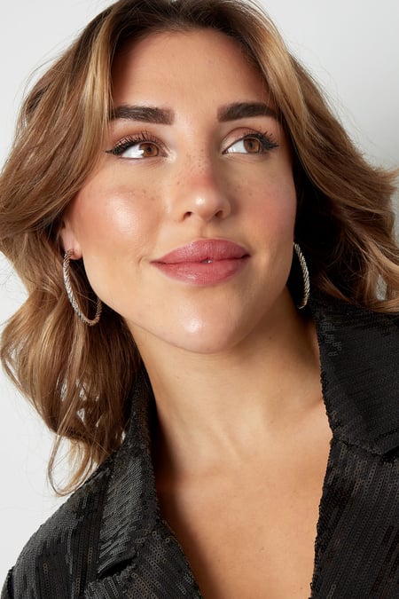 boucles d'oreilles torsadées grandes