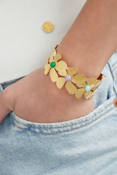 bohemian island floral bracelet