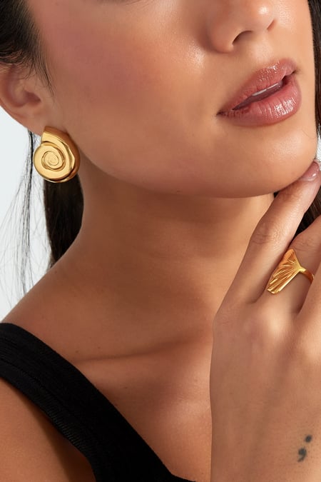 earrings swirly shell