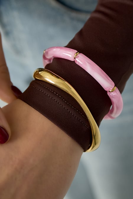 Bangle in varying colors