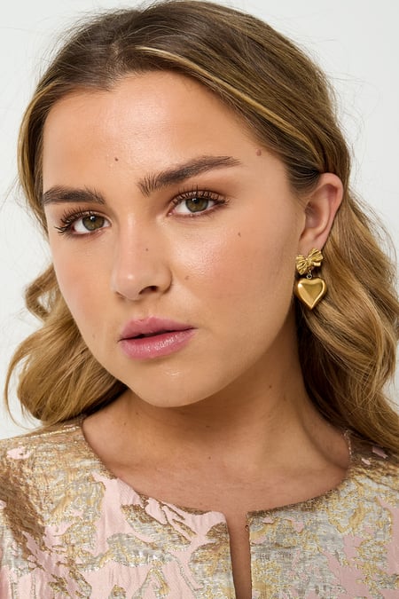 Sallanan kalpli fiyonk küpeler