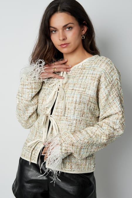 Chaqueta de plumas suaves con lazos