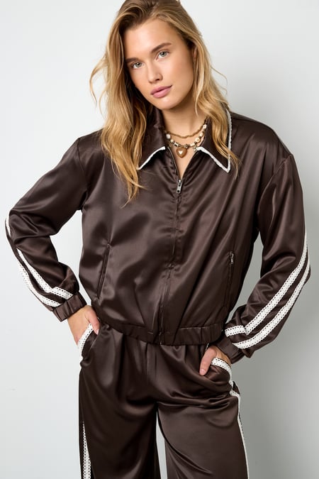 Sportief jasje met satijnen look