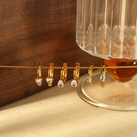 1 paio di orecchini semplici e alla moda in acciaio inossidabile placcato oro 18k con goccia d&#39;acqua e zirconi per le donne, da indossare ogni giorno 2