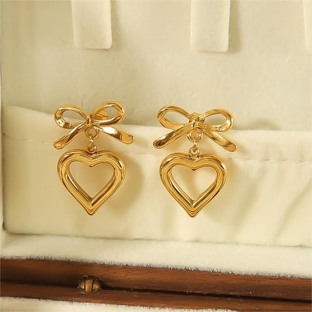 1 Paar Simple Series Klassische Herz-Ohrstecker aus Edelstahl mit 18 Karat Vergoldung für Damen 2
