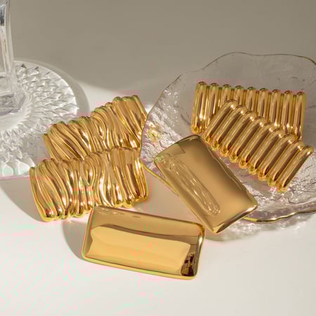 1 Paar Simple Series Einfache geometrische Titanstahl 18 Karat vergoldete Damen-Ohrstecker 2