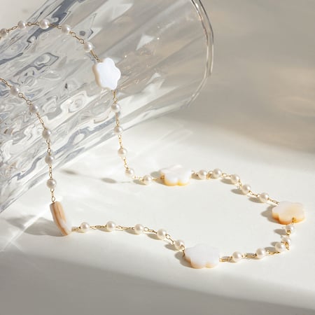 1 stuk klassieke serie zoete bloem roestvrij staal  vergulde kunstmatige parel dames ketting kettingen 2