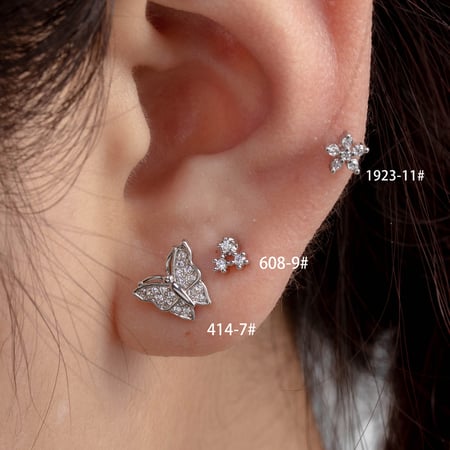 1 pièce de boucles d&#39;oreilles à tige en acier titane et zircon pour femme, série Simple, fleur simple, sans placage 2