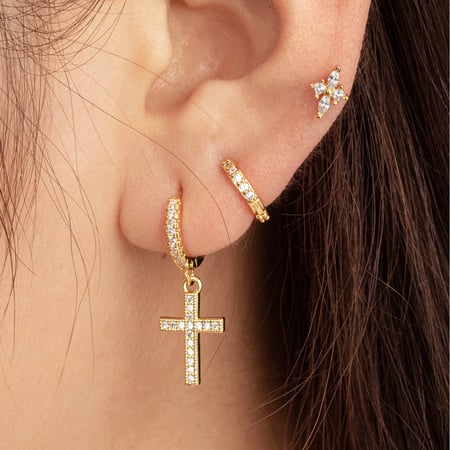 1 pièce de boucles d'oreilles à tige en cuivre sans placage, croix classique, série simple, zircone, pour femmes 2