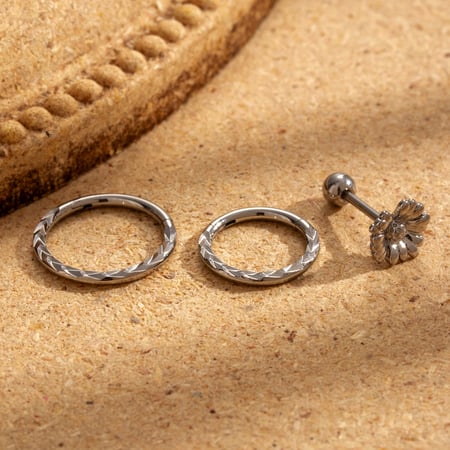 1 Piece Simple Series Simple Flower Titanium Steel No Plating Material Women Stud Earrings