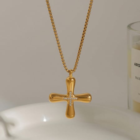 1 Piece Classic Series Elegant Cross Shape Stainless Steel Gold Color Women's Pendant Necklaces 2