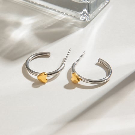 1 Pair Minimalist Series Classic Heart Light Stainless Steel Gold Color Women's Hoop Earrings 2