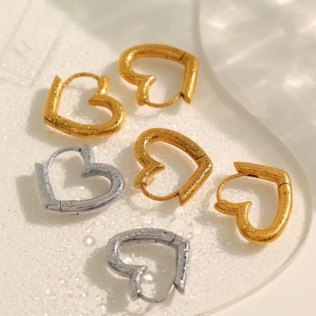 1 pair simple series simple heart stainless steel  gold plated women hoop earrings 2