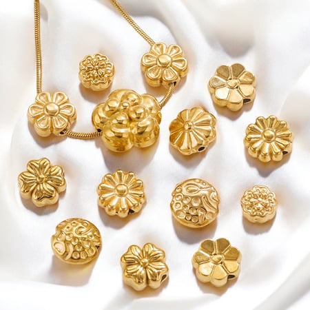 1 pair retro flower  gold plated women pendants 2