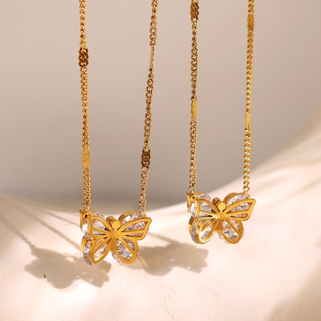 1 Piece Romantic Series Gorgeous Butterfly Shape Stainless Steel Gold Color Lightweight Women's Pendant Necklaces 2