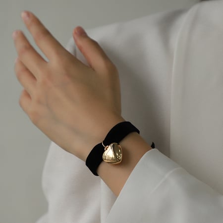 1 Piece Luxurious Series Classic Gorgeous Heart Shape Velvet Women's Charm Bracelets