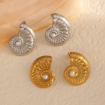 1 Paar Ohrstecker aus der Simple Series Simple Turtle, 18 Karat vergoldet, Kunstperlen