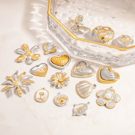 1 Piece Trendy Series Classic Flower Shape Stainless Steel Gold & Silver Mixed Color Women's Pendants 2