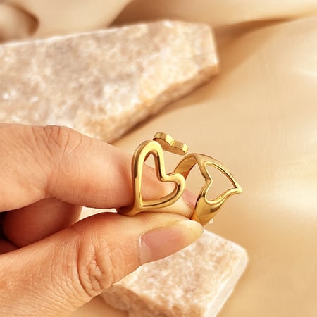 1 Stück Simple Series Simple Heart Edelstahl Goldfarbene verstellbare Damenringe 2