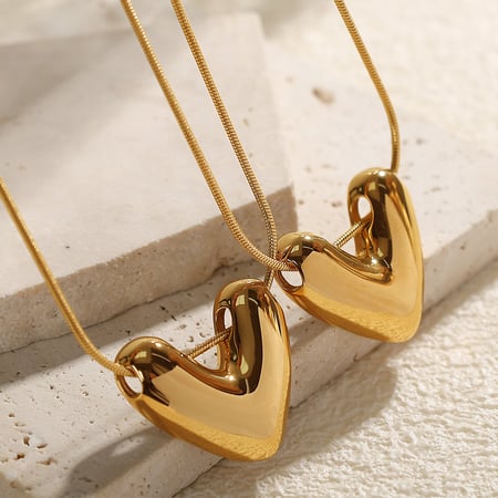 1 Piece Modern Series All-match Heart Shape Stainless Steel Gold Color Women's Pendant Necklaces 2