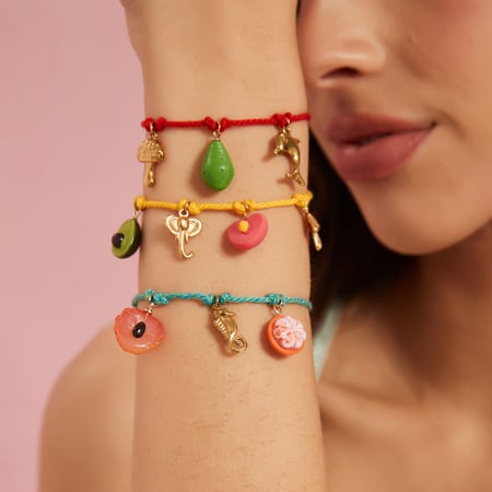 Bracelets à breloques pour femmes en acier inoxydable avec corde en coton et fruits de couleur contrastée 2