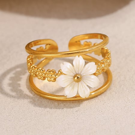 1  Piece Vintage Personalized Flower Gold Stainless Steel Women's Ring 2