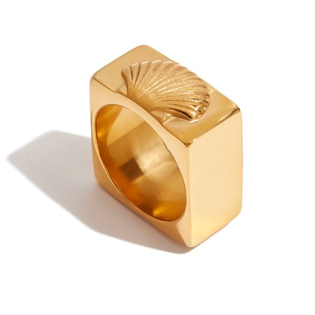 Anillo llamativo de acero inoxidable color dorado con concha 2