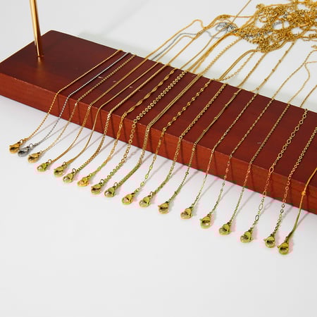 Einfache, vielseitige DIY-Kette aus goldfarbenem Edelstahl 2