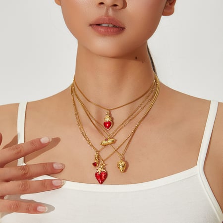 1 Pair Luxurious Series Elegant Heart Stainless Steel   Gold Color  Women's Pendant Necklaces 2