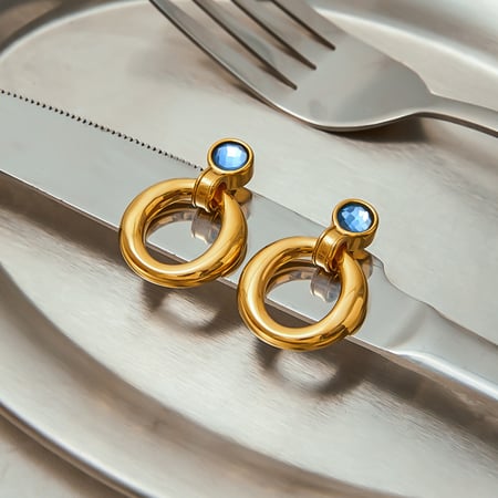 Pendientes colgantes sencillos de acero inoxidable color dorado 2