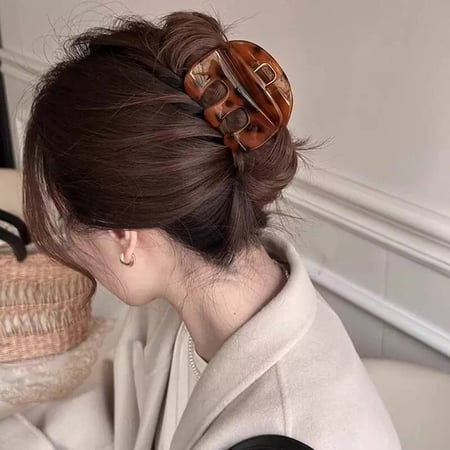 1 Piece Simple Series Casual Solid Color Resin Women's Hair Claws