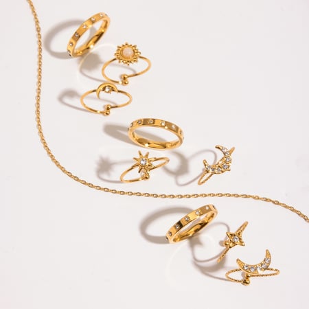 Conjuntos casuales de anillos de acero inoxidable color dorado con diseño de sol y luna 2