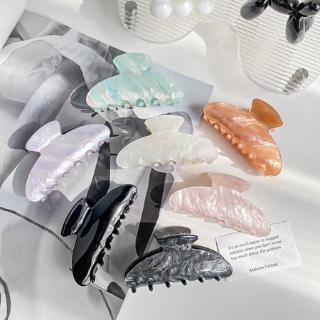 Stylish, Elegant and Blurred - designed Women's Hair Clips 2