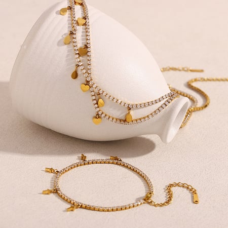 Luxuriöse Serie Elegante einfarbige Edelstahl-Kettenhalsketten für Damen