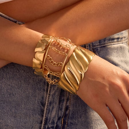 Unique Stylish Wide Format Stainless Steel Women's Bangles 2