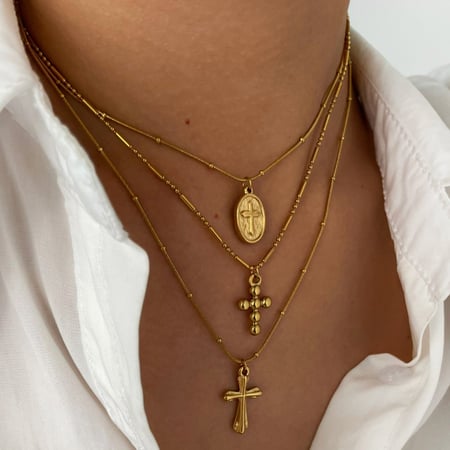 Collier avec pendentif croix en acier inoxydable couleur or, 1 pièce
