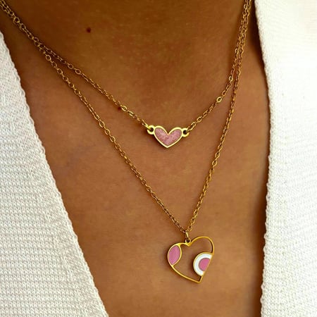 Collier avec pendentif en forme de cœur en émail et acier inoxydable couleur or, 1 pièce